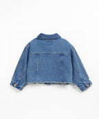 Play up short denim jacket in organic cotton with coconut buttons